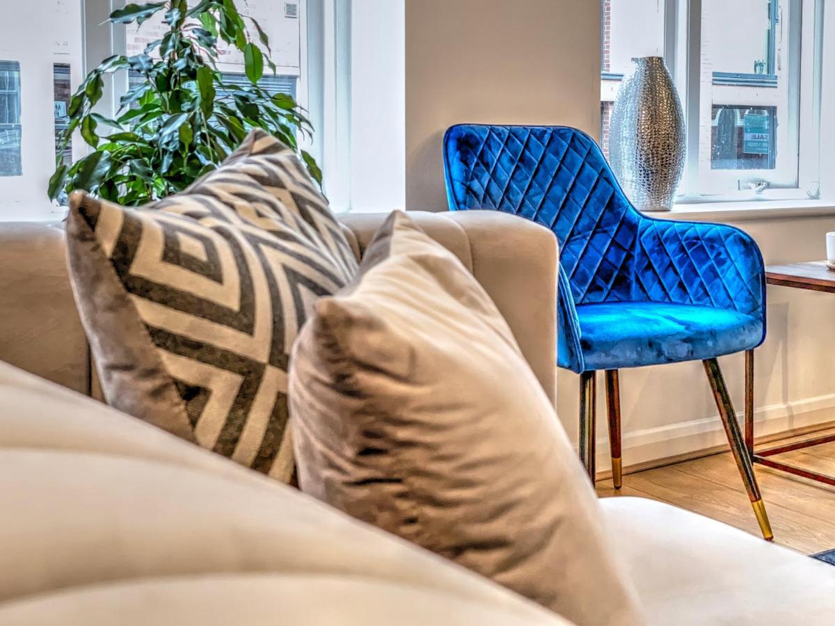 City Centre, 2 Bedroom, Secured Parking, 3 King Bed, Wifi Sleep 6 Guest Comfortable On Three King Size Beds, Jewellery Quarter , Birmingham City Centre , Allocated Secured Parking Екстер'єр фото