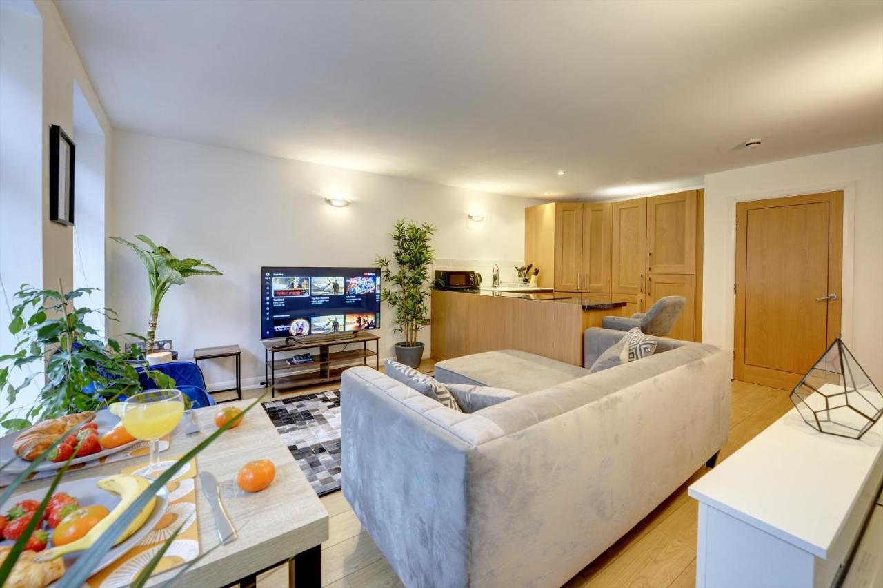City Centre, 2 Bedroom, Secured Parking, 3 King Bed, Wifi Sleep 6 Guest Comfortable On Three King Size Beds, Jewellery Quarter , Birmingham City Centre , Allocated Secured Parking Екстер'єр фото