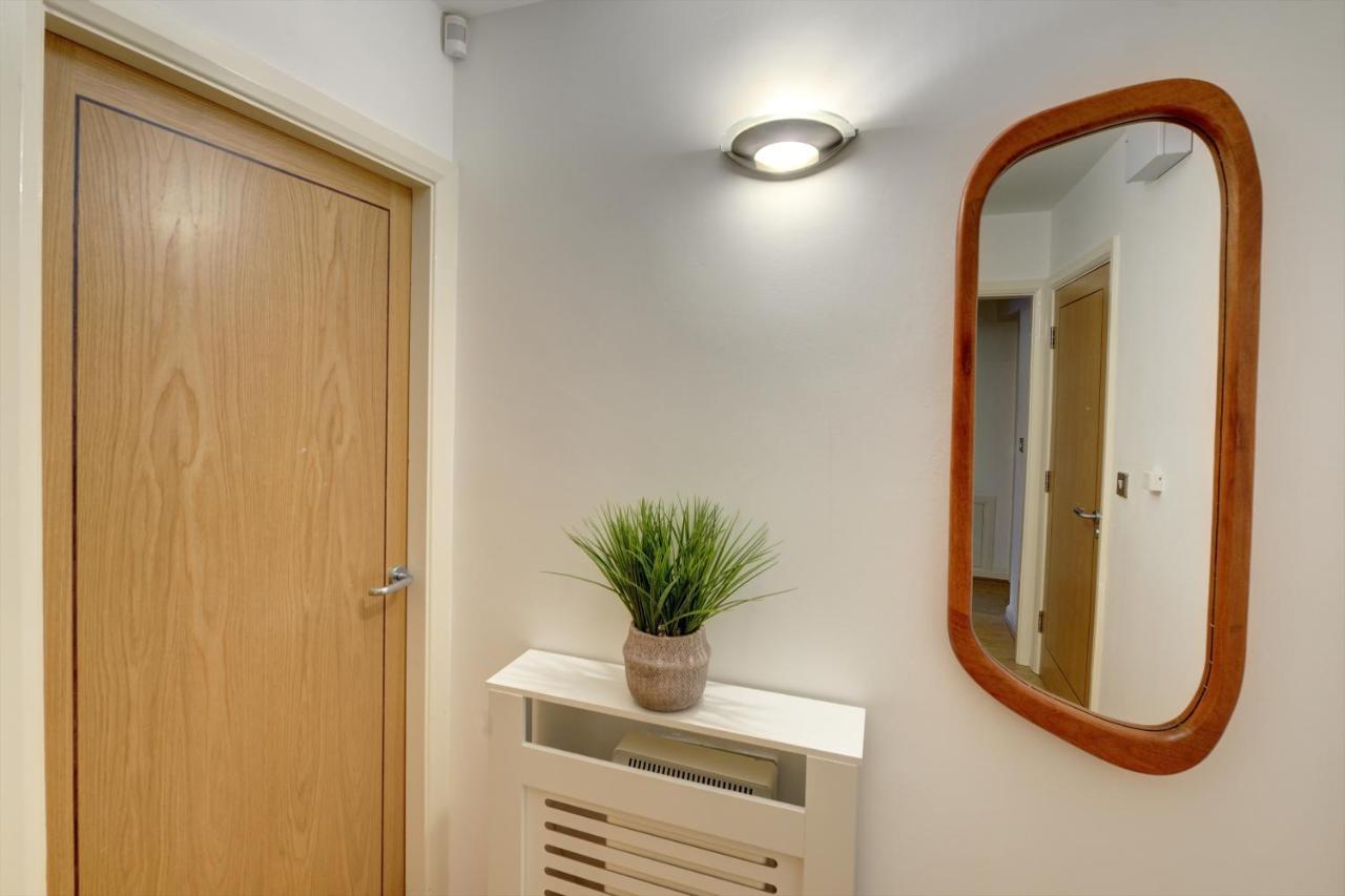 City Centre, 2 Bedroom, Secured Parking, 3 King Bed, Wifi Sleep 6 Guest Comfortable On Three King Size Beds, Jewellery Quarter , Birmingham City Centre , Allocated Secured Parking Екстер'єр фото