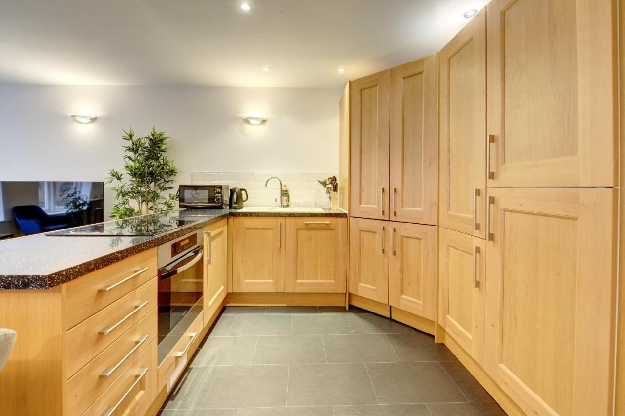 City Centre, 2 Bedroom, Secured Parking, 3 King Bed, Wifi Sleep 6 Guest Comfortable On Three King Size Beds, Jewellery Quarter , Birmingham City Centre , Allocated Secured Parking Екстер'єр фото