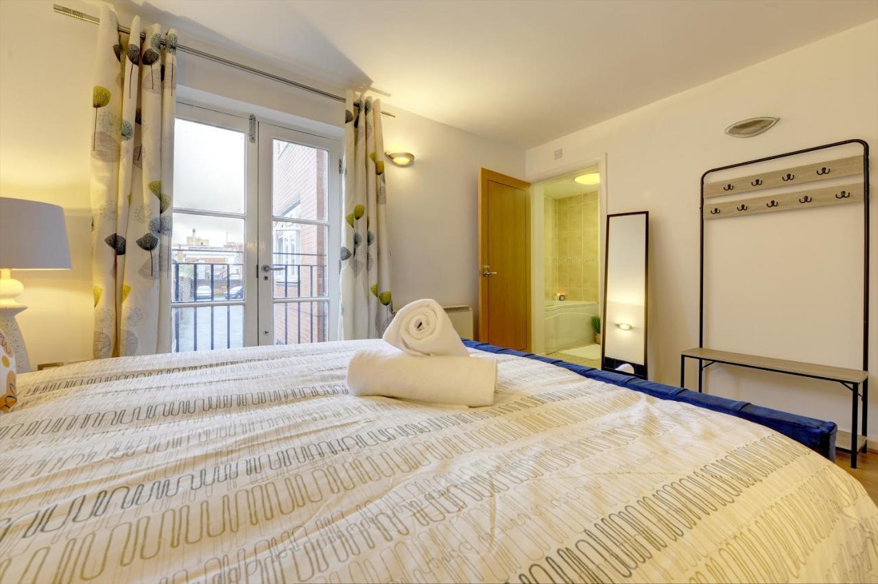 City Centre, 2 Bedroom, Secured Parking, 3 King Bed, Wifi Sleep 6 Guest Comfortable On Three King Size Beds, Jewellery Quarter , Birmingham City Centre , Allocated Secured Parking Екстер'єр фото