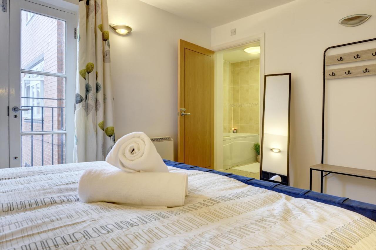 City Centre, 2 Bedroom, Secured Parking, 3 King Bed, Wifi Sleep 6 Guest Comfortable On Three King Size Beds, Jewellery Quarter , Birmingham City Centre , Allocated Secured Parking Екстер'єр фото