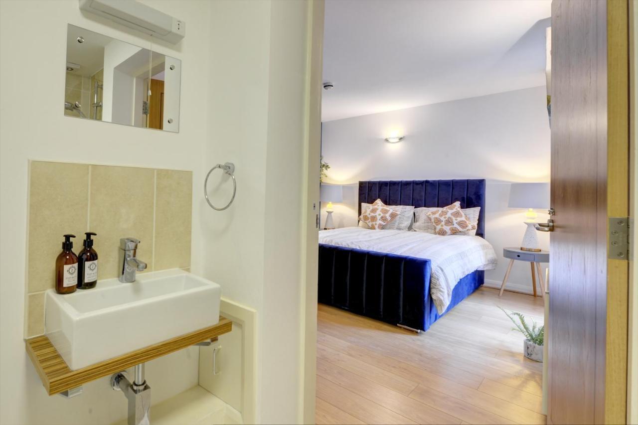 City Centre, 2 Bedroom, Secured Parking, 3 King Bed, Wifi Sleep 6 Guest Comfortable On Three King Size Beds, Jewellery Quarter , Birmingham City Centre , Allocated Secured Parking Екстер'єр фото