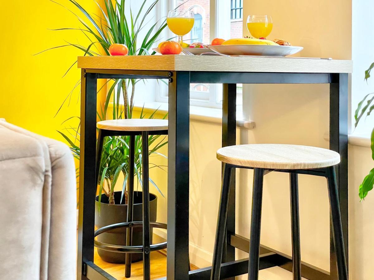 City Centre, 2 Bedroom, Secured Parking, 3 King Bed, Wifi Sleep 6 Guest Comfortable On Three King Size Beds, Jewellery Quarter , Birmingham City Centre , Allocated Secured Parking Екстер'єр фото