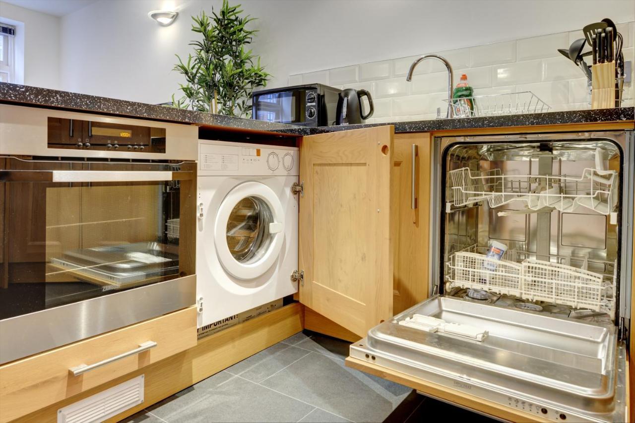 City Centre, 2 Bedroom, Secured Parking, 3 King Bed, Wifi Sleep 6 Guest Comfortable On Three King Size Beds, Jewellery Quarter , Birmingham City Centre , Allocated Secured Parking Екстер'єр фото