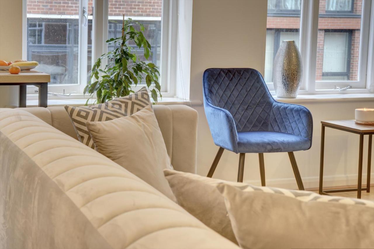 City Centre, 2 Bedroom, Secured Parking, 3 King Bed, Wifi Sleep 6 Guest Comfortable On Three King Size Beds, Jewellery Quarter , Birmingham City Centre , Allocated Secured Parking Екстер'єр фото